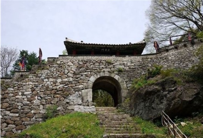 ▲ 남한산성 동문.