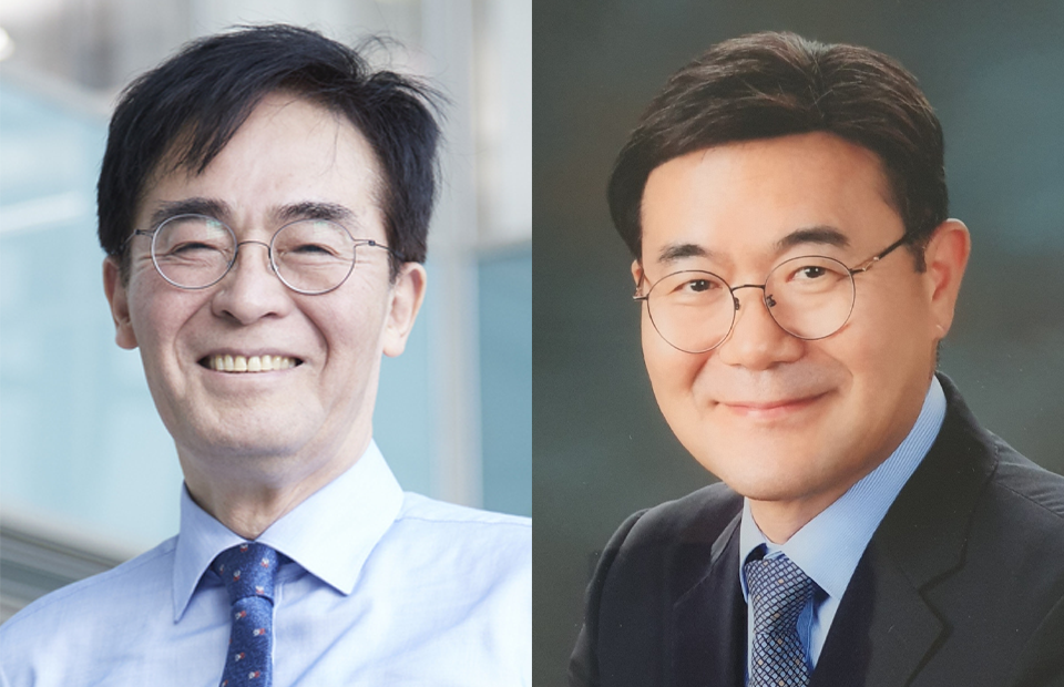 ▲조명우 현 총장(왼쪽), 박기찬 아태물류학부 명예교수(오른쪽)