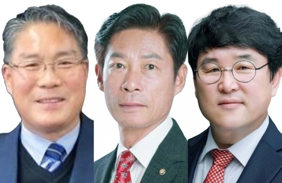 ▲ (왼쪽부터) 임청수 김포시체육 회장, 김인섭 김포시육상연맹 회장, 이병직 경기도축구협회 부회장.