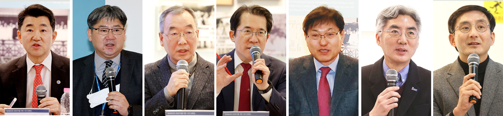 ▲ 3일 인천 중구 한국이민사박물관 1층 전시실에서 열린 '재외동포청 인천유치를 위한 시민토론회'에 참석한 (왼쪽부터)고주룡 인천시대변인(기조발표), 김상열 이민사박물관관장(주제발표), 유시경 인천관광공사 본부장(토론자), 박상병 시사평론가(토론자), 김형수 인천일보 주필(좌장), 한태준 글로벌캠퍼스 총장(토론자), 이준한 인천대학교 교수(토론자)가 토론하고 있다.