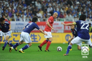 대한민국 축구 국가 대표팀이 3 월 25 일 일본과 대결 … 2011 년부터 10 만 명의 친선 경기