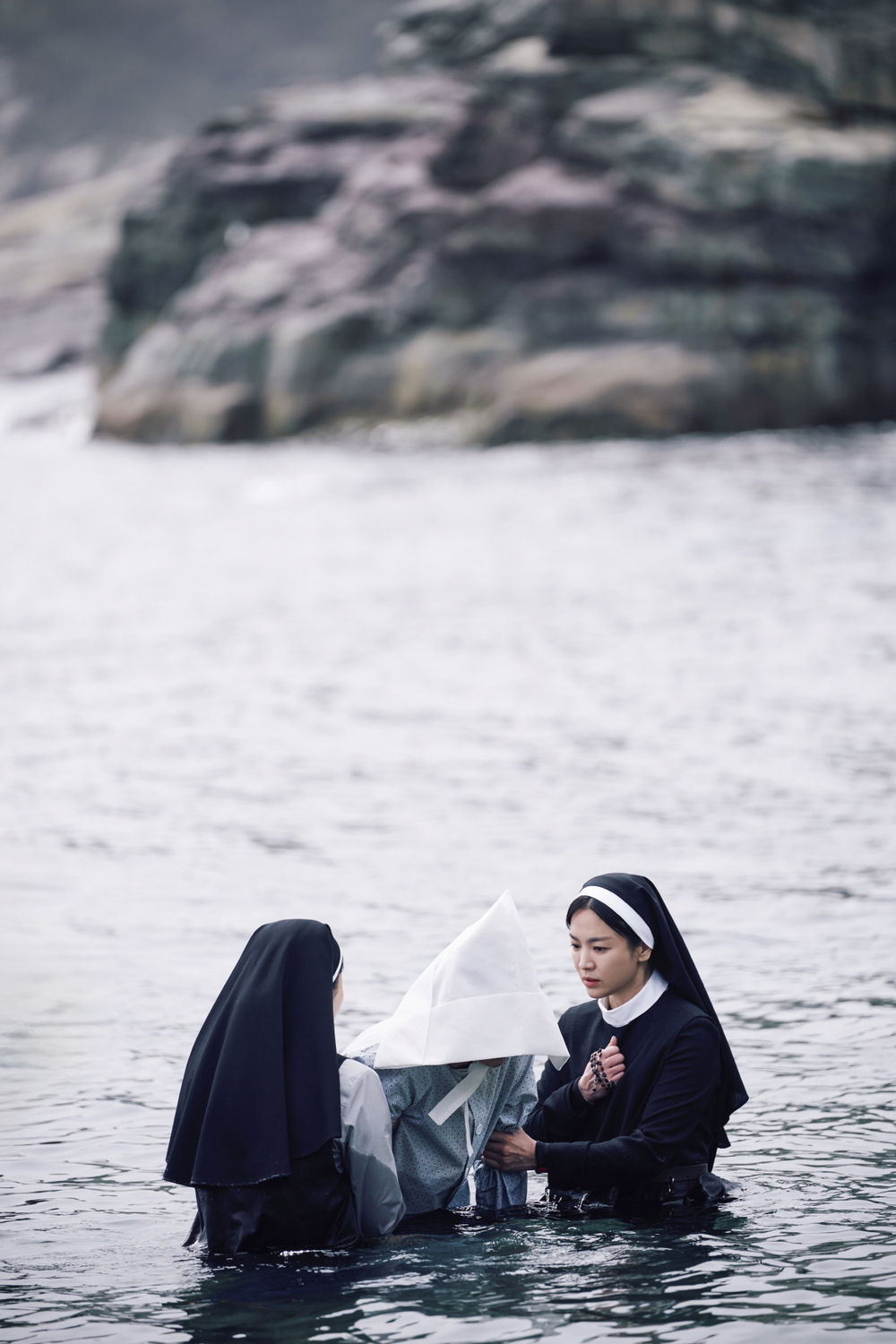 ▲ 영화 ‘검은 수녀들’ 스틸컷. /사진제공=영화사 집