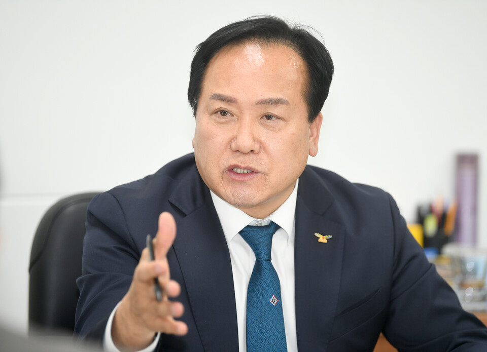 ▲ 이권재 오산시장이 인천일보와 인터뷰를 통해 오산의 미래에 관해 설명했다.