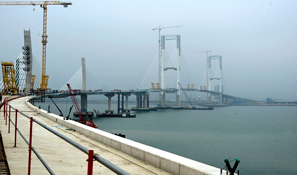 ▲ 연말 개통을 목표로 막바지 공사가 진행 중인 제3연륙교 건설 현장. /사진제공=인천시