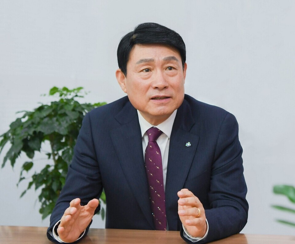 ▲ 취임 2년을 맞은 송병억 사장이 수도권매립지관리공사의 역할과 수도권매립지의 미래 비전을 설명하고 있다. /사진제공=SL공사