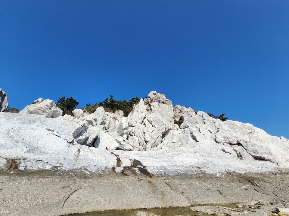 ▲ 인천 옹진군 소청도 분바위 모습. /사진제공=인천시
