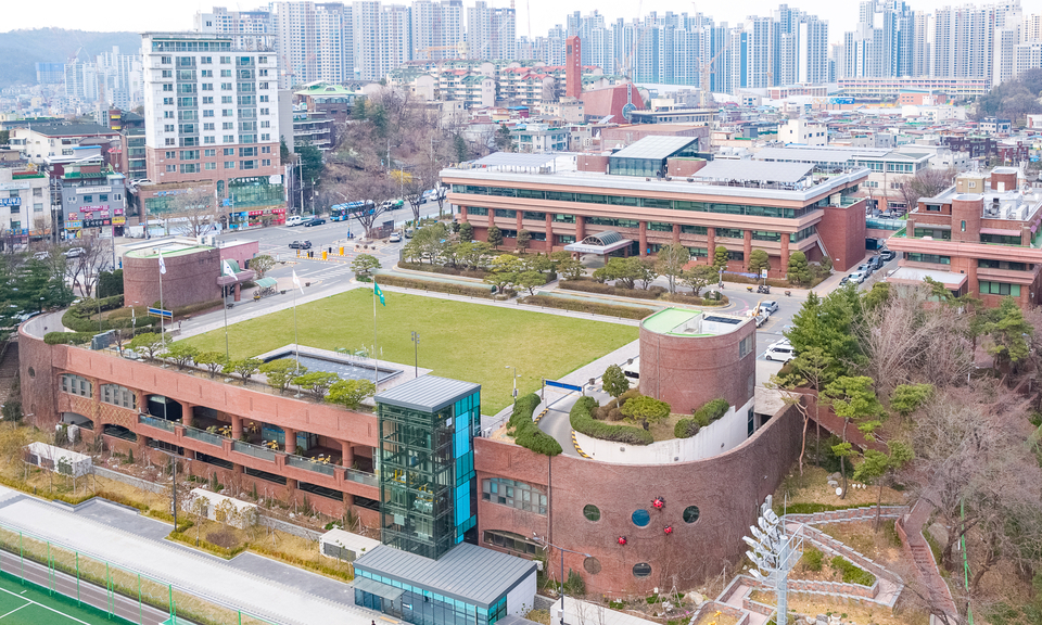 광명시, 전국 최초 '돌봄 통합지원 조례' 공포