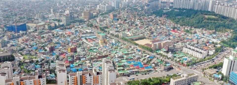 ▲ 2026년 7월 행정체제 개편으로 ‘제물포구’로 편입 예정인 인천 동구 송림동 전경. /인천일보 DB