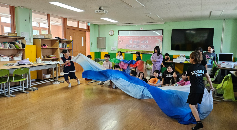 ▲ 경기도교육청평생학습관이 운영하고 있는 공유학교 학생들 모습./사진제공=경기도교육청평생학습관