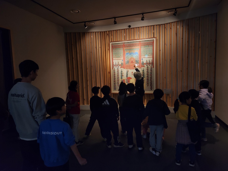 ▲ ‘세종 리더십 챌린지 공유학교’에서 학생들이 활동하고 있다./사진제공=여주교육지원청