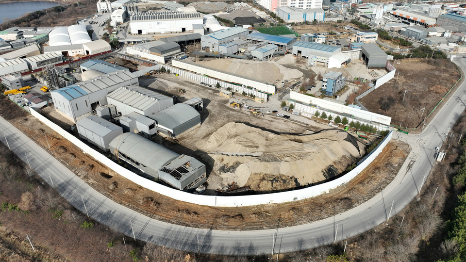 ▲ 건설폐기물 중간처리업체인 I사의 제안으로 2009년 11월 도시관리계획(폐기물처리시설) 결정 고시된 인천시 서구 오류동 수도권매립지 인근 폐기물처리시설 집단화 단지. /인천일보 DB