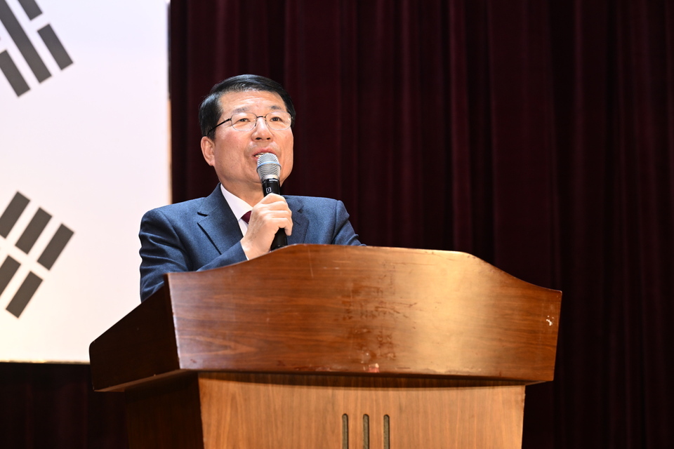 ▲ 백경현 시장은 “구리시의 서울 편입은 장기 과제로 준비해 기회가 왔을 때 놓치지 않도록 준비해야 한다”고 강조했다.