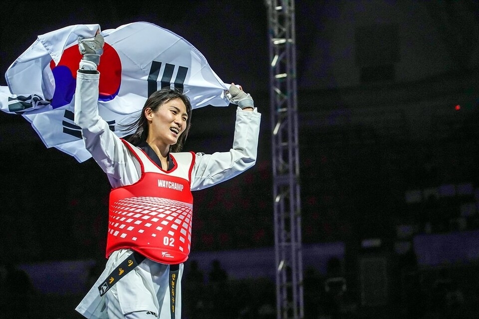 ▲ 인천 동구청 여자태권도팀 소속 이예지 선수가 최근 ‘2025 방콕 월드태권도 그랑프리 챌린지’에 국가대표로 출전해 금메달을 획득했다. /사진제공=인천 동구