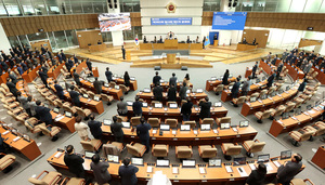 경기도의회 여야, '윤석열-<b>이재명</b>-<b>김동연</b>' 난타전