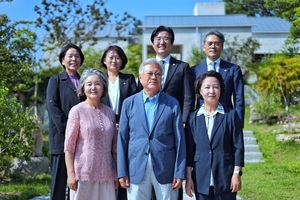 <b>추미애</b>, 노무현 <b>묘역 참배</b> 후 문재인 예방…민주진영 통합 메시지